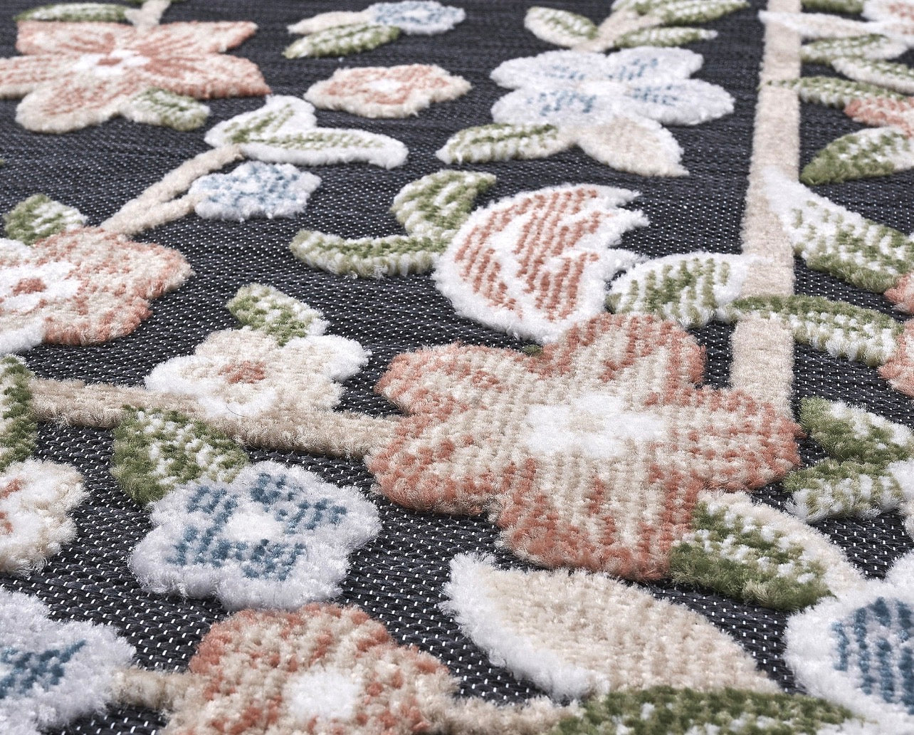 5x7 Laguna Indoor/Outdoor Rug, Beta Black