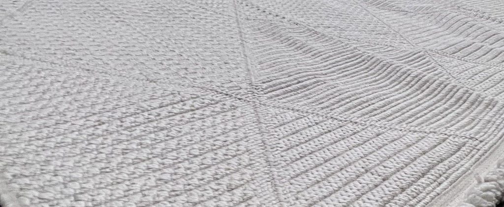 7'10 x 10 FT RUG Gertmenian Serenity Collection - Rassa Cream