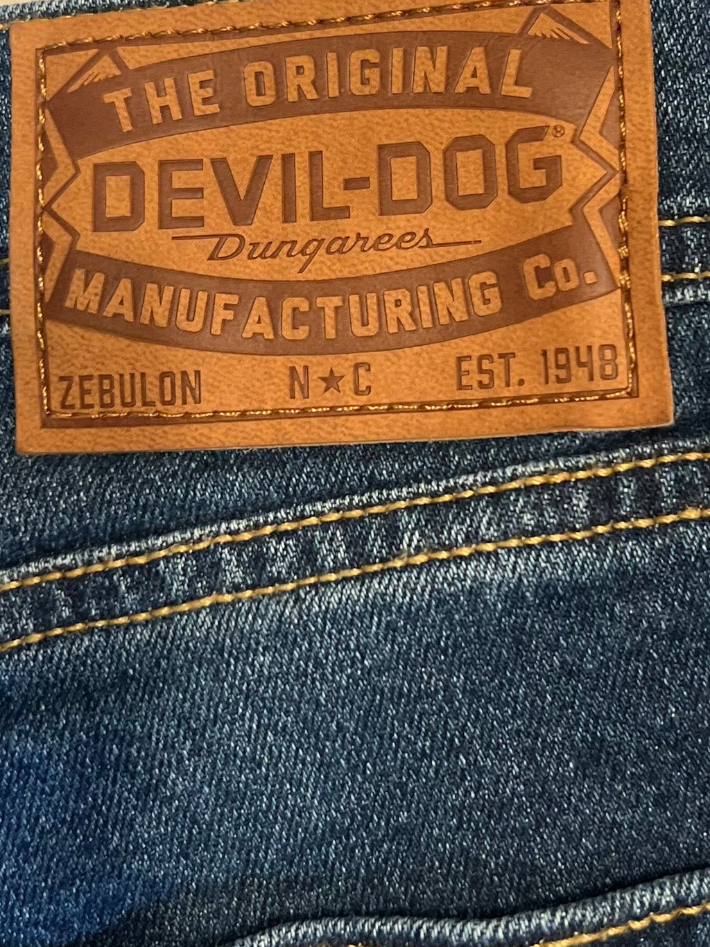 Devil Dog Slim Straight Blue Jeans 32/32